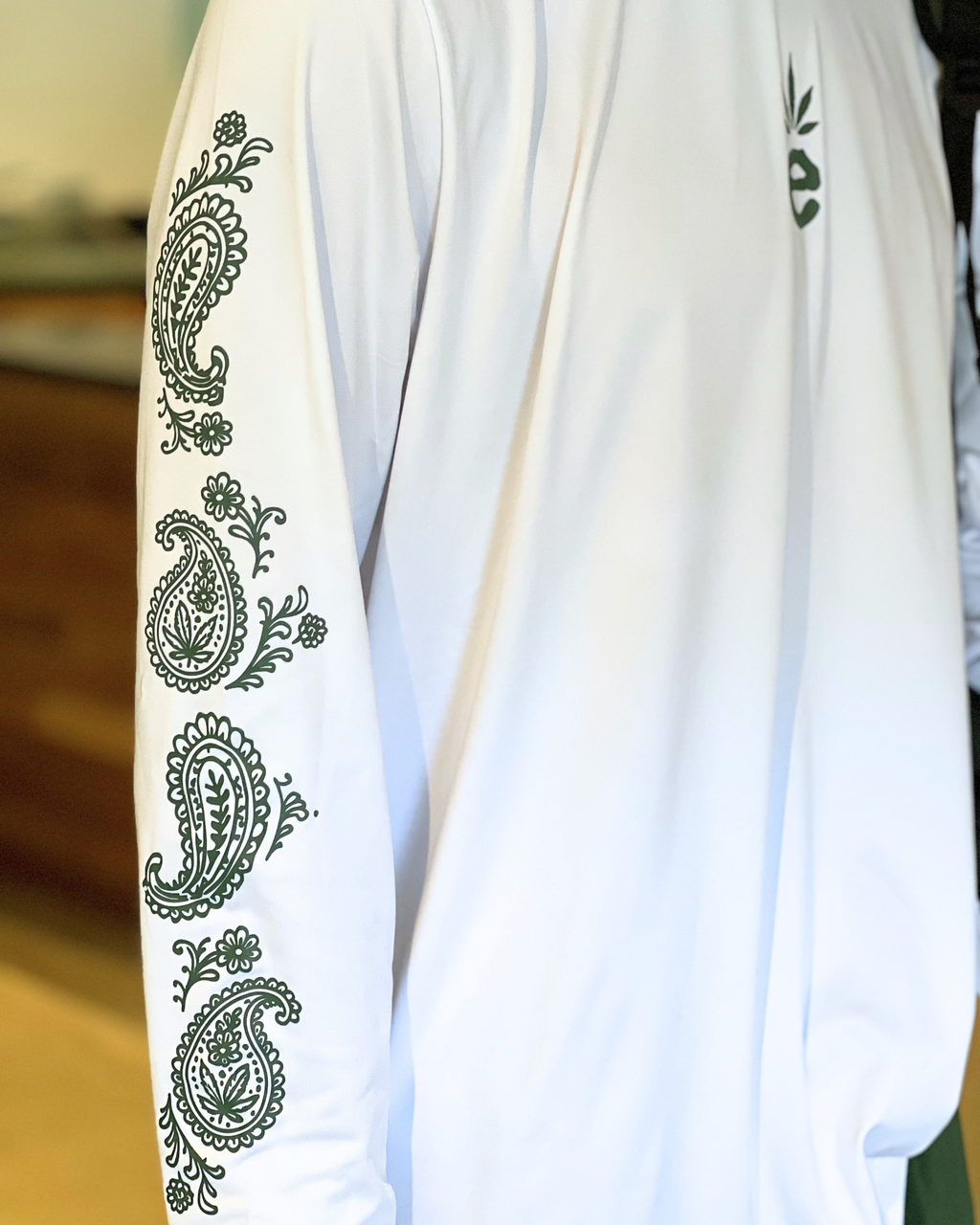 Elevare Paisley Rashguard